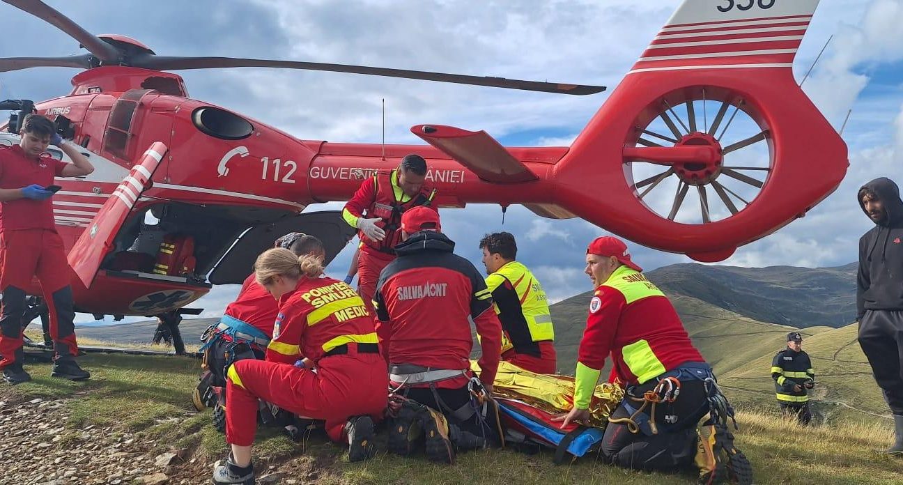 Accident socant in Arges 4 tineri au murit cazand 300 metri