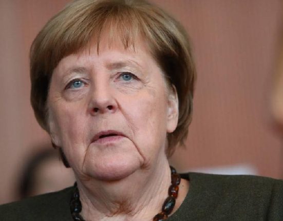 Angela Merkel Germania a progresat in integrarea migrantilor