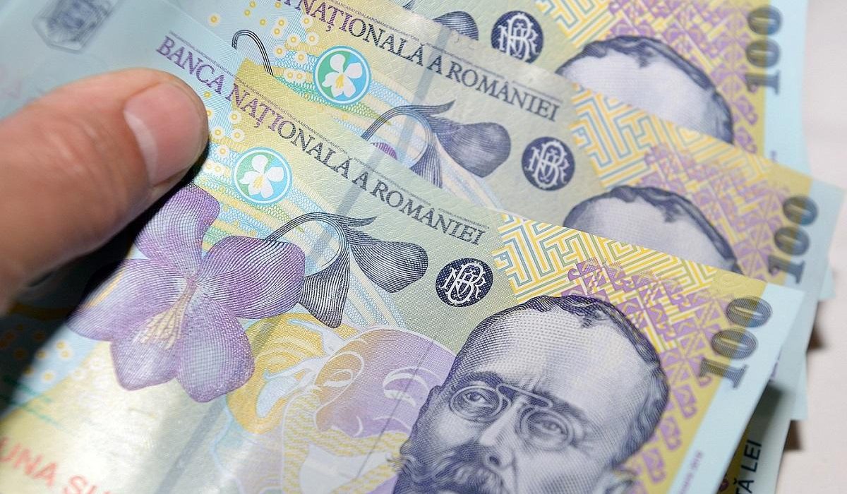 INFOGRAFIE Cati bani au romanii in Pilonul II de pensii