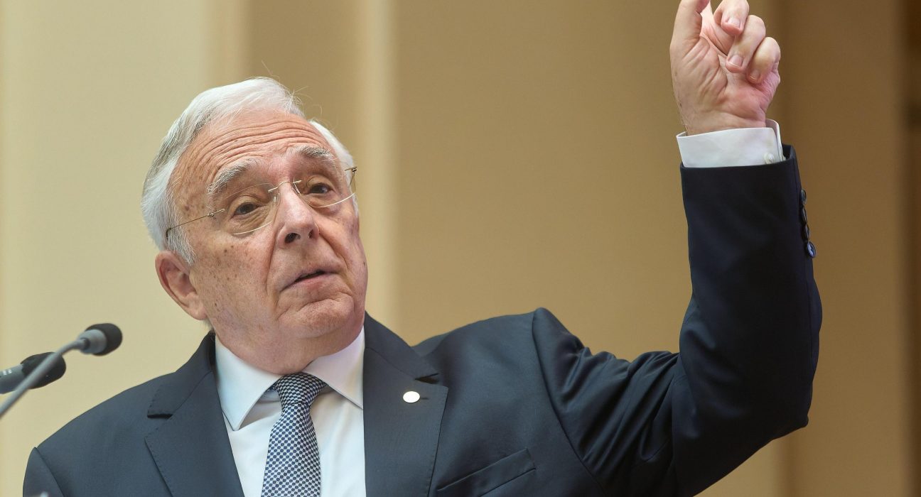 Isarescu Nu sunt sigur ca ne vom incadra in deficitul de 7