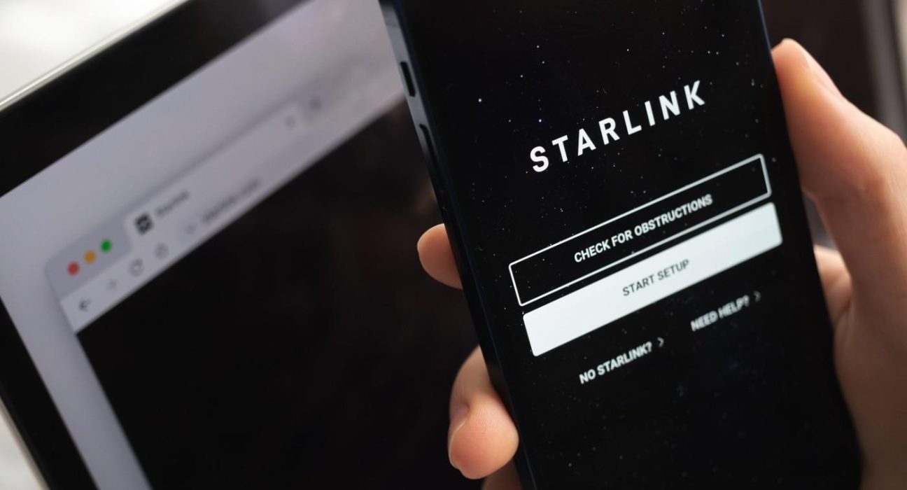 Polonia nu va mai plati Starlink pentru Ucraina