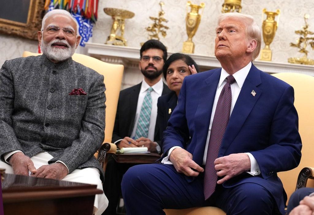Razbunarea Indiei asupra lui Trump Opreste achizitiile de arme americane
