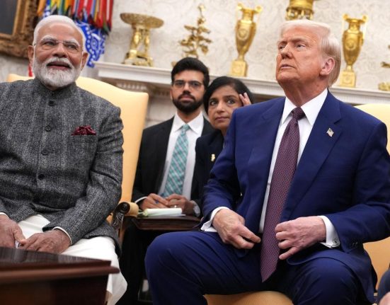 Razbunarea Indiei asupra lui Trump Opreste achizitiile de arme americane