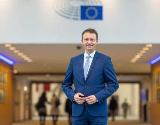 Siegfried Muresan Moldova are nevoie de sprijin din UE si Romania