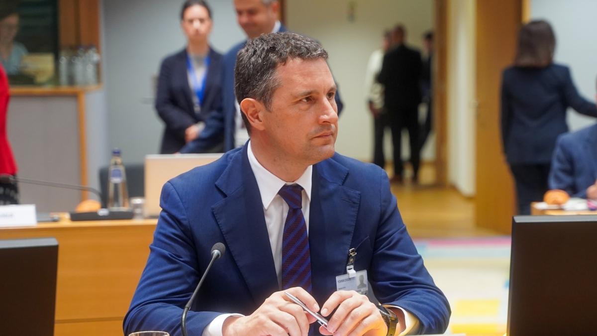 Vicepremierul Tanczos Barna Reforma pensiilor magistratilor este obligatorie in pachetul 2