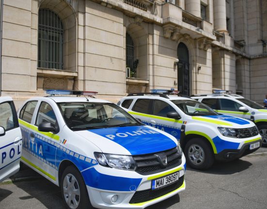 Zeci de soferi amendati pe DN 6 pentru defectiuni
