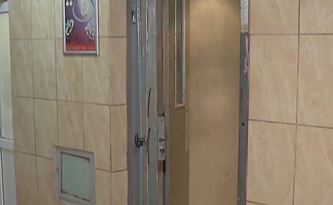 capcanele mortale din blocurile vechi din bucuresti