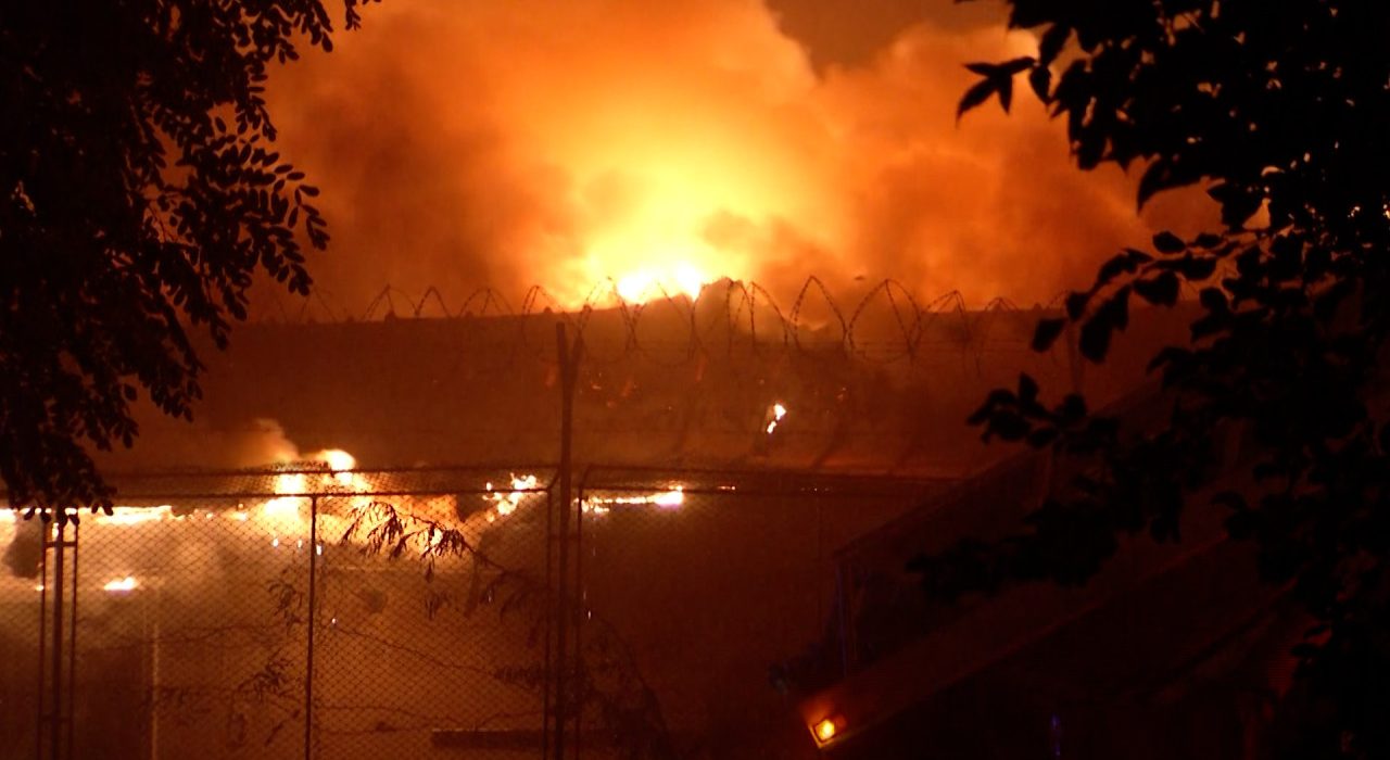 Incendiul din Pantelimon a devastat 7000 mp