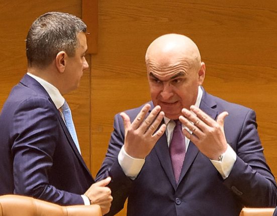 Planul concedierilor din administratia locala Surse Alte scenarii posibile analizate de Coalitie