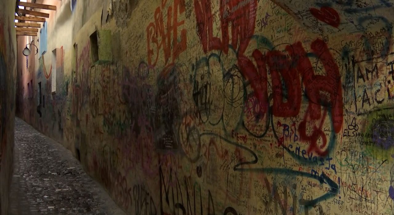 Strada Sforii din Brasov vandalizata din nou