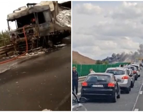TIR ul cu granule de plastic a luat foc pe A2