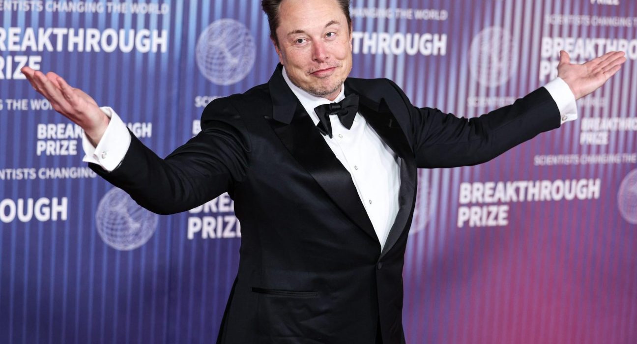 Tesla ii va da 1000 de miliarde de dolari lui Elon Musk Ce trebuie sa faca