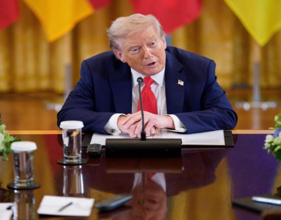 Trump ar putea anula acordurile comerciale cu UE
