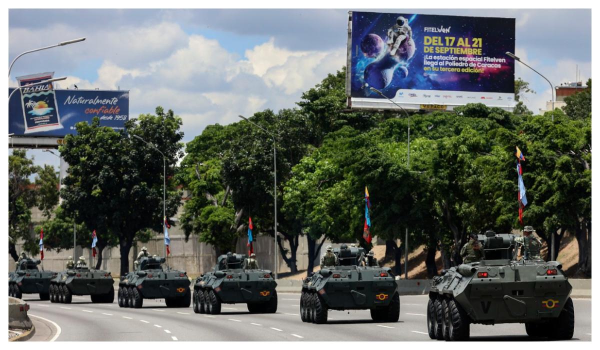Venezuela isi mobilizeaza armata pentru exercitii militare