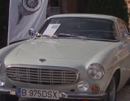 Volvo din 1967 vedeta expozitiei de masini retro