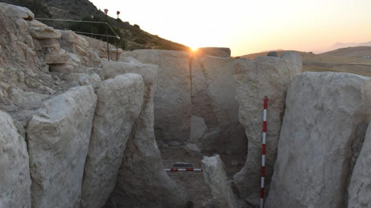 descoperire arheologica un dolmen antic in andaluzia