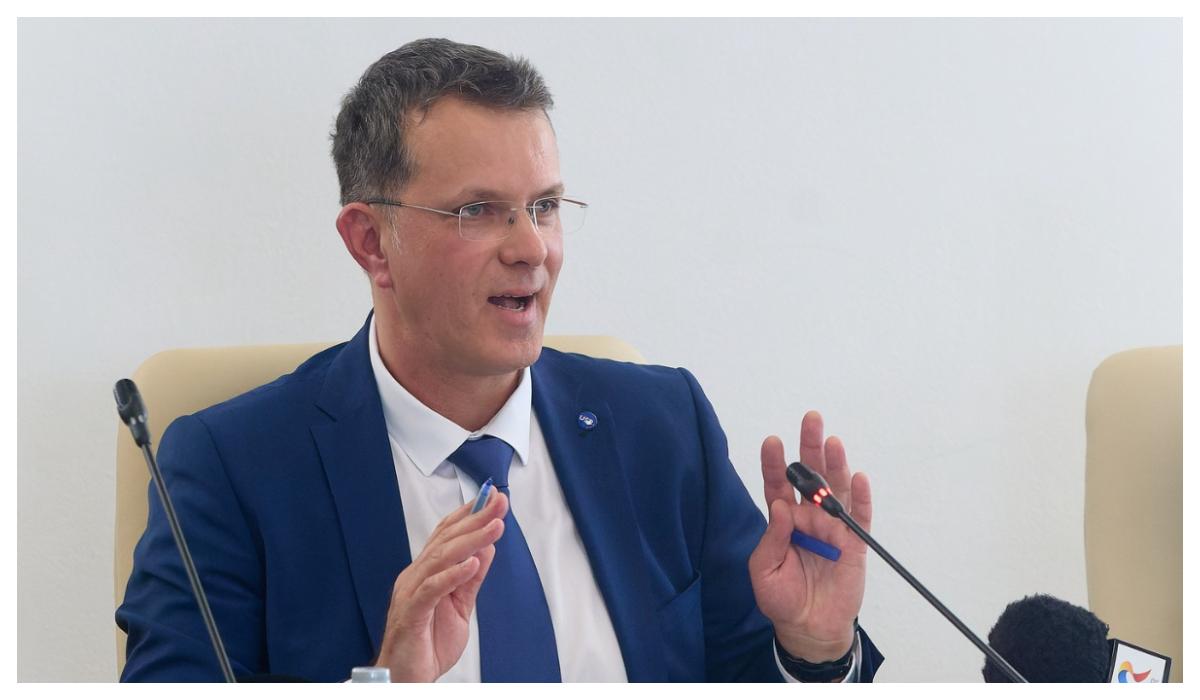 ministrul apararii romania e vizata de intimidarile rusiei