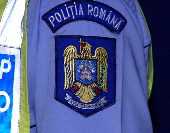 Adolescent de 14 ani arestat pentru viol la Alba Carolina