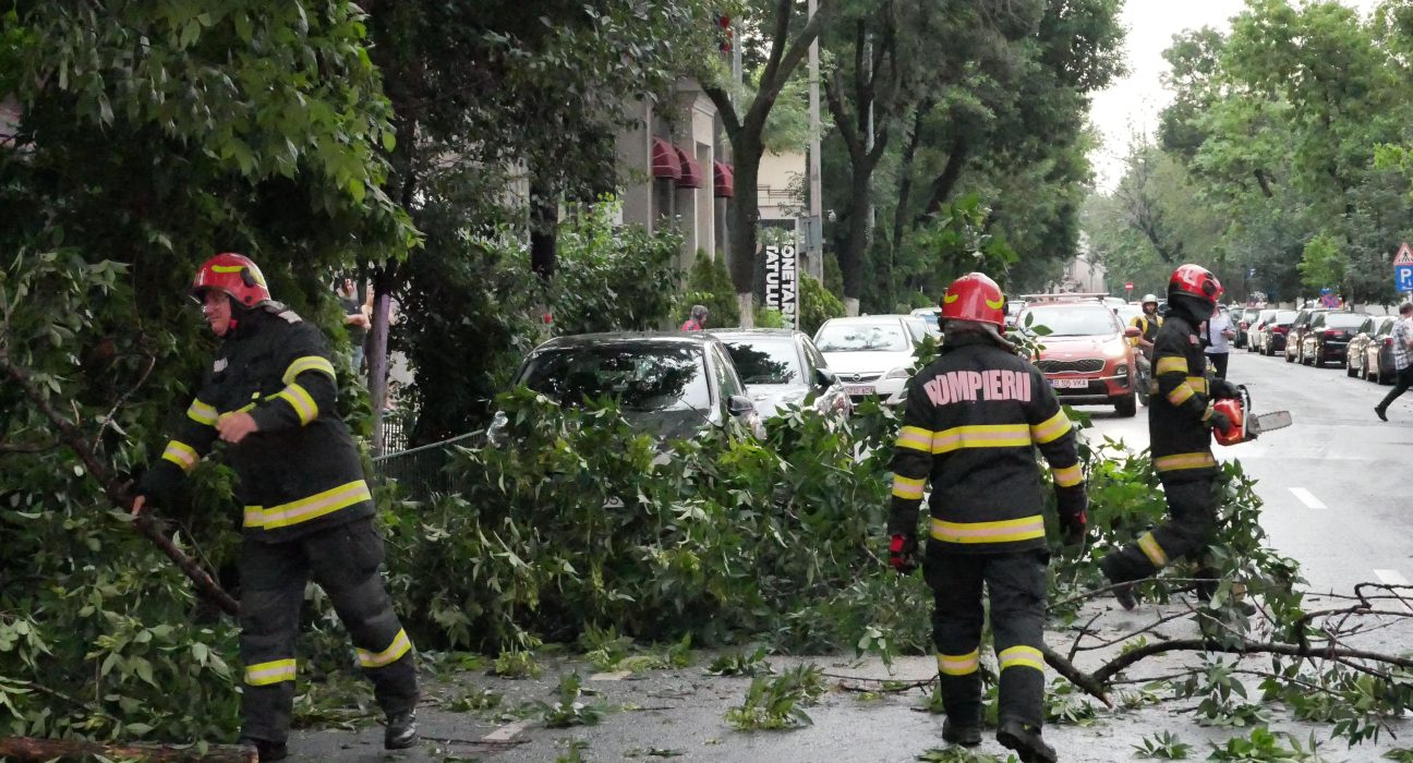 Despaguubiri pentru masini avariate de furtuna in Sectorul 2
