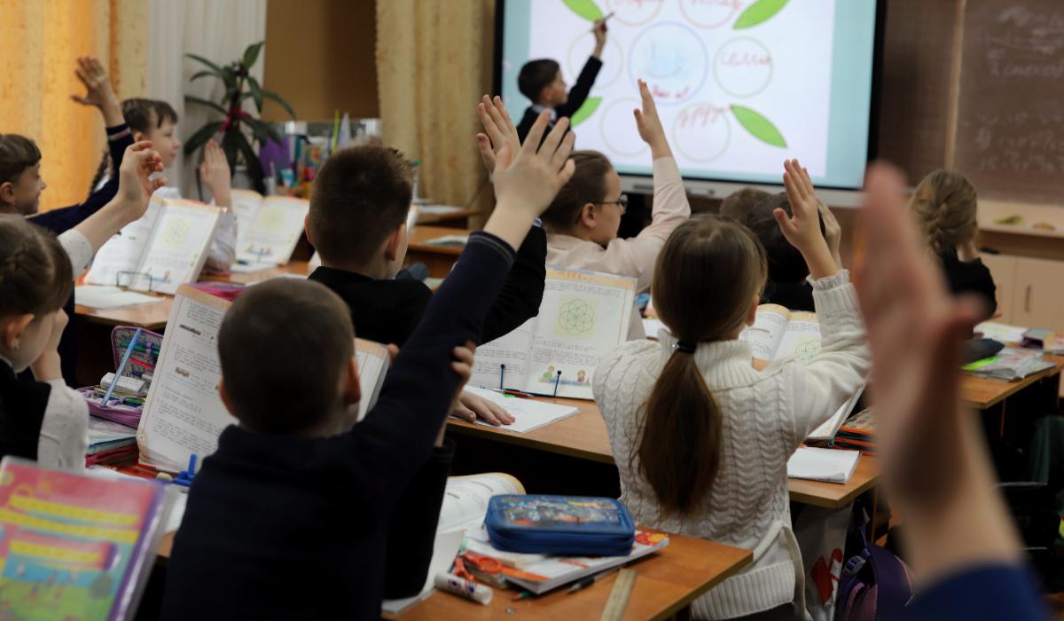 Eurostat Romania printre tarile UE cu multi elevi pe profesor