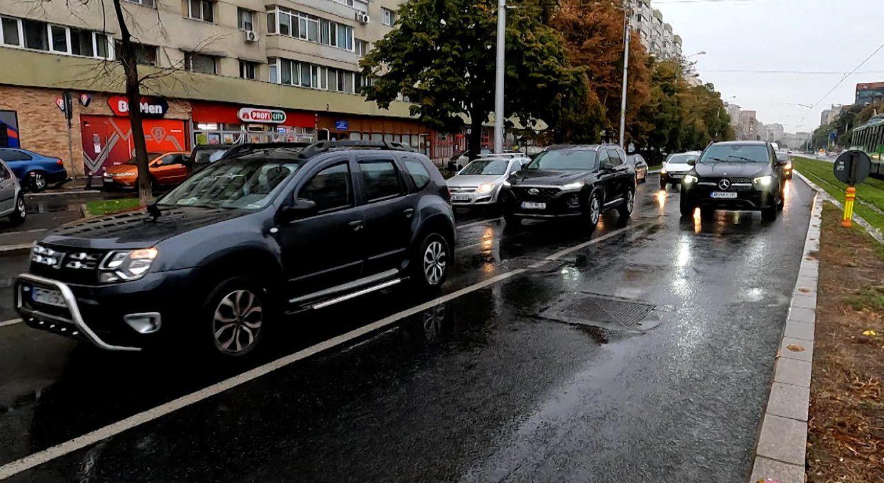 Traficul din Bucuresti a creat labirinturi auto in cartiere